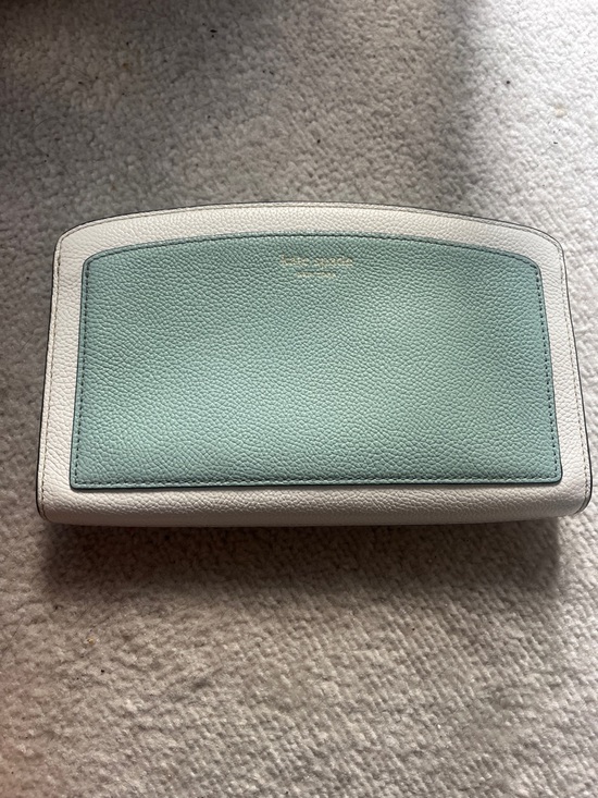 kate spade Handbags - kate spade Two-Tone Pebbled Leather crossbody in Mint and Cream.